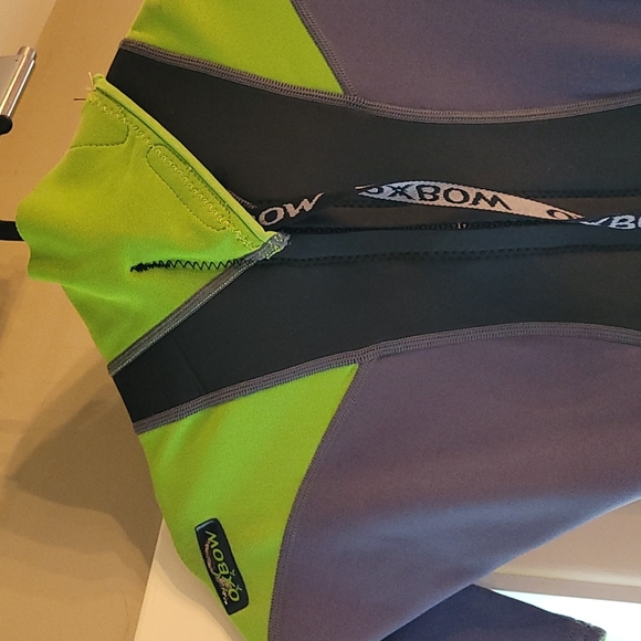 OXBOW wetsuit for boys sz 12 - Picture 6 of 10